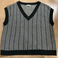 ING N I イング　アクリルニットベスト M ブラックとホワイト