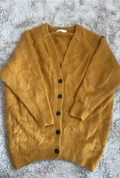 ニットカーディガン