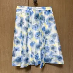 ページボーイ　花柄 スカート ブルーのサムネイル