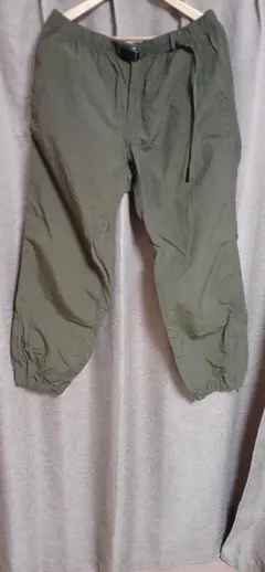 GRANICCI XL オリーブ色パンツ