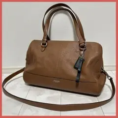 COACH ブラウン キャメル レザーショルダーバッグ 大容量 収納 シボ革