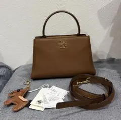お値下げTORY BURCH 2WAY ミニサッチェル ブラウン チャーム付き 