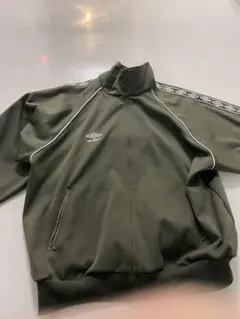 umbro basicks トラックジャケット - メルカリ