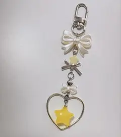 ✮ビーズキーホルダー✮ 黄色 星 韓国 コレクトブック y2k