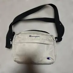 メンズ　champion ショルダーバッグ