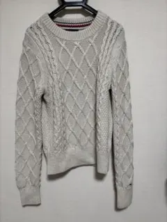 トミーヒルフィガー　ケーブルニットセーター丸襟 長袖 白