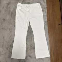 ホワイト ブーツカットデニム