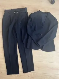 ノーカラー　ジャケット　パンツスーツ　濃紺　Vカラー