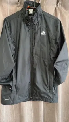 希少　NIKE ACG 　ナイキ　ナイロンジャケット　S　ブラック　　黒色