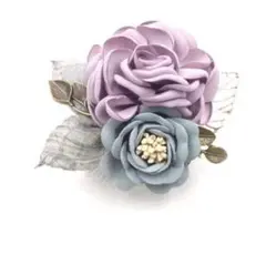 【新品】綺麗な若紫布花のコサージュ贈り物結婚式ブローチ卒業式入学式卒園式など用