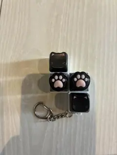 猫　キーボードキーホルダー　黒猫