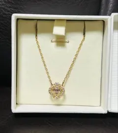 SWAROVSKIスワロフスキーUna ネックレス クローバー　ホワイト　箱無しのサムネイル