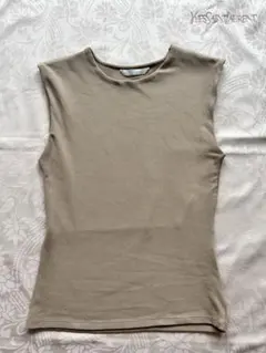 ZARAノースリーブカットソーベージュ