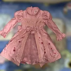 【mezzo piano】レトロピンクドレス 120 豪華ローズ刺繍＆リボン