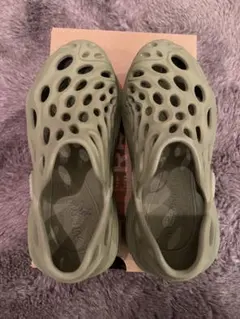 Item thumbnail for item ae5d1927-276a-4f7c-94ce-430649c98e44