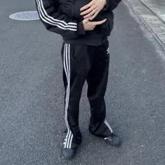 アディダスオリジナルス ランニングウェア