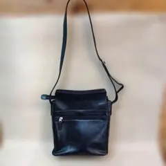 ブラックショルダーバッグ 合成皮革