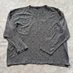 【Timely Warning】Vネック 長袖カットソー グレー 3Lサイズのサムネイル