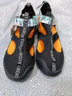 新品　ROXY マリンシューズ24.5cmのサムネイル