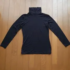ユニクロ HEATTECH タートルネック 長袖Mサイズ