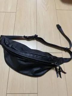 美品 Hender Scheme エンダースキーマ レザー ウエストバッグ