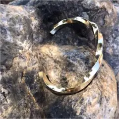 バングル　真鍮バングル　ツイストバングル　真鍮ツイストバングル