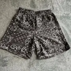 GU アクティブショートパンツ