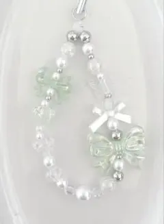 ライトグリーンリボン〰︎︎ビーズストラップ 現品のみ 約15cm B841