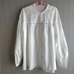 アースミュージックアンドエコロジー ロマンティックねじりタックブラウス