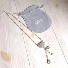 サリア　ピンクハートスワロフスキー風ネックレス　ケース付き