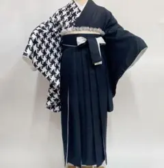 二尺袖着物、バイカラー袴の2点セット　卒業式