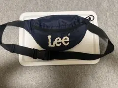 ✨Lee のボディバッグ ネイビー色