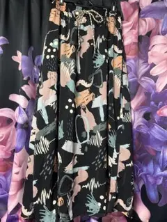チチカカ⭐︎新品総柄 ロングスカート。可愛い♡のサムネイル