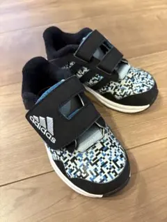 美品　adidas キッズシューズ デジタル迷彩　14.5cm