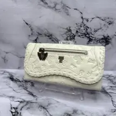 極美品)大人気、アナスイ、長財布、オールレザー、ブランドロゴ、総柄、型押し、蝶々