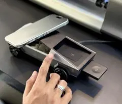 入手困難【新品】サイバートラック型 ワイヤレス充電ステーション tesla
