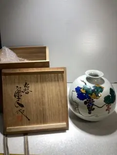 DN0008）九谷重人作　葡萄文 花器 九谷焼　共箱付