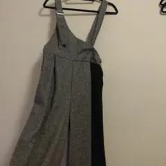 グレーと黒のチェック柄サロペット