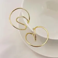 大きめ　大人可愛い　イヤーカフ　大ぶり　フープ　ノンホール　アクセ　韓国