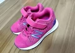 美品*New Balance キッズ スニーカー ピンク