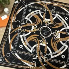 新品　HERMESエルメス　カレジェアン140　朝の散歩バンダナ　カシシル　黒のサムネイル