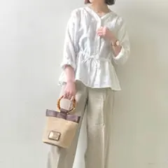 美品 アーバンリサーチドアーズ リネンウエストギャザーブラウス 麻 2WAYでも