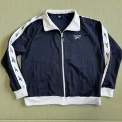 未使用品　Reebok ネイビー ジップアップジャージ