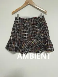 未使用タグ付き AMBIENT ツイードラッフルミニスカートのサムネイル
