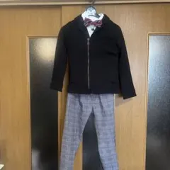 フォーマルキッズ服セット（黒ジャケット、チェックズボン）