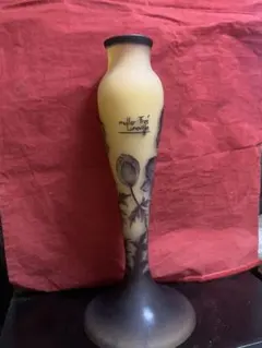 ドーム・ナンシー ガラス製花瓶 どんぐりとオークの葉 アール