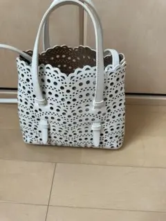 ALAiA MINA 20 VIENNEウェーブ カーフスキン製バッグのサムネイル