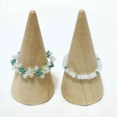 ハンドメイドのお花のビーズリング　2個セット　指輪　緑