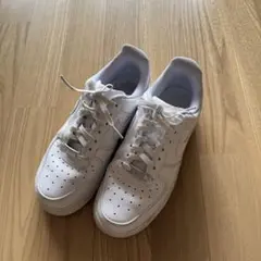 NIKE AIR FORCE 1 ホワイト スニーカー