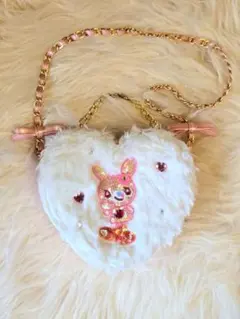 Item thumbnail for item 19918ad9-4dd7-4be7-8506-8e5ee8f0132b